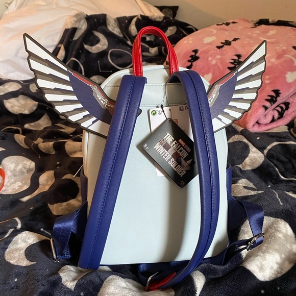 Captain America Backpack - Picture 5 of 5